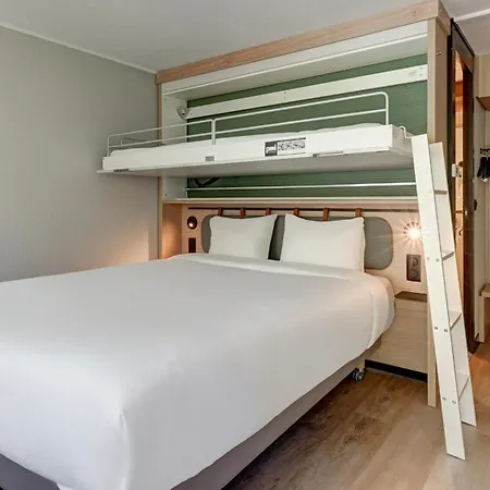 Hotel Campanile Saint Antoine 3*