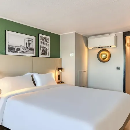 Campanile Saint Antoine 3*