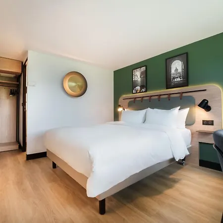 Hotel Campanile Saint Antoine Marsylia